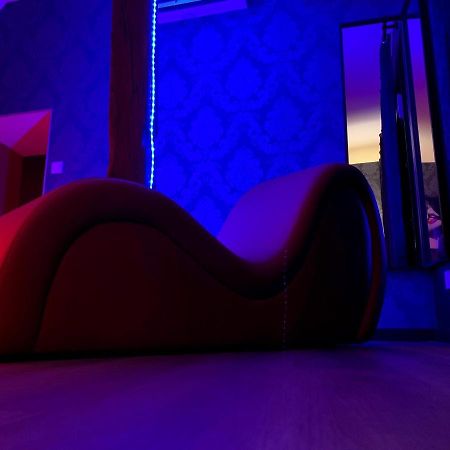 Love Room Avec Jacuzzi Prive Bonnetable 外观 照片